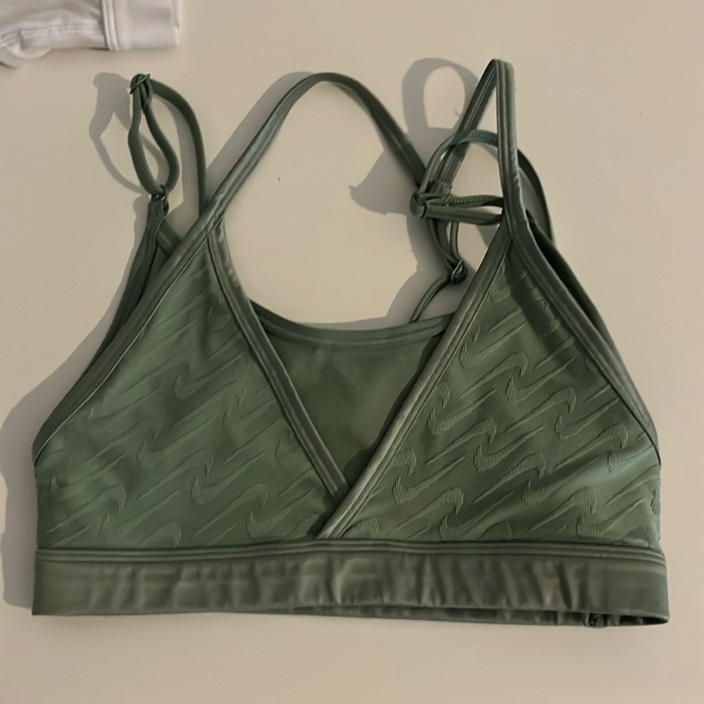 XS Green Double Layer Nike sports bra